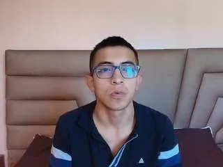 criimsonsecrets from CamSoda is Freechat