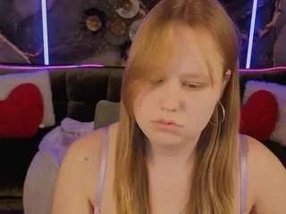 crystallpaws from CamSoda is Freechat