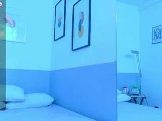 cutepetitee from CamSoda is Freechat