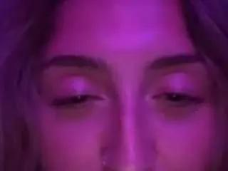daisyjones77 from CamSoda is Freechat