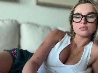 daisyyblake from CamSoda is Freechat