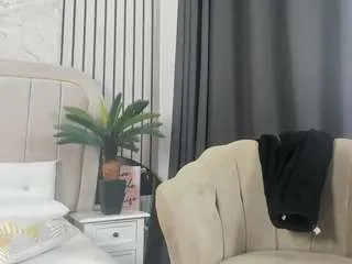 Daryar33e from CamSoda