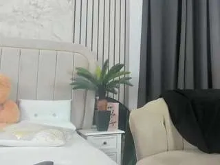 Daryar33e from CamSoda