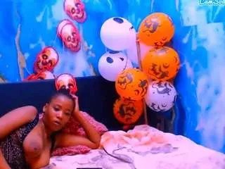 ebonypretty4u from CamSoda is Freechat