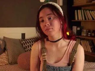 eleneeves from CamSoda is Freechat