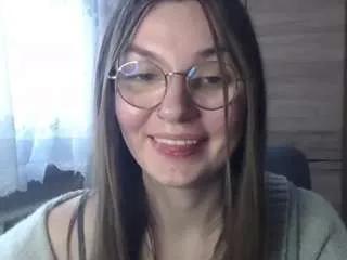 elly-classy from CamSoda is Freechat