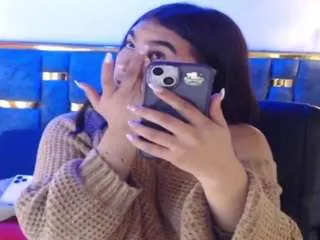 Emily-fox-3 from CamSoda