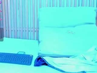 emma-cleir from CamSoda is Freechat