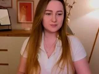 Emmab1uem from CamSoda