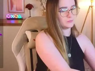 Emmab1uem from CamSoda