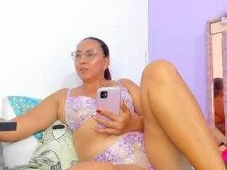 Esmeraldamilf24 from CamSoda