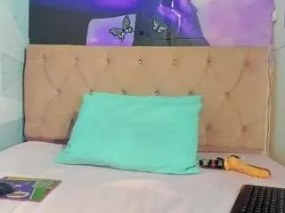 esmeraldaortega from CamSoda is Freechat