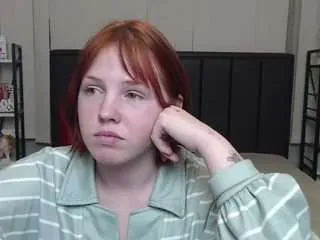 evelinaredfox on CamSoda 