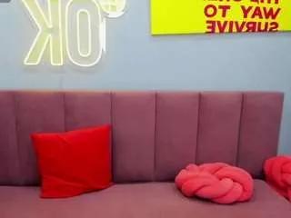 evelineamore from CamSoda is Freechat