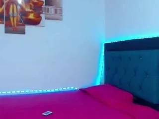 evelynquee from CamSoda is Freechat