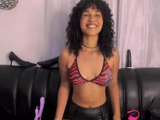 Evelynredflags04 from CamSoda