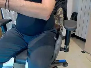 fetishsatisfier99 from CamSoda is Freechat