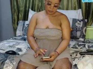 Foxybrowmxx from CamSoda