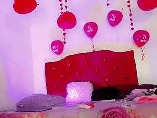 Girls: try live performances with matured performers, from dancing to quirks, in a variety of beautiful sex cams.