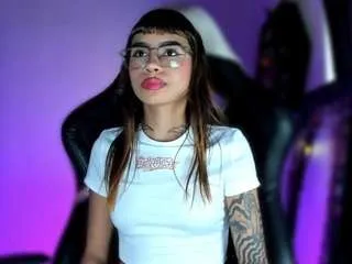 Girls: try live performances with matured performers, from dancing to quirks, in a variety of beautiful sex cams.