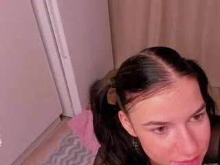 halfpint-babe from CamSoda is Freechat