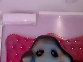 hallyyhott from CamSoda is Freechat