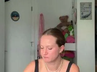 Hannylouisa from CamSoda