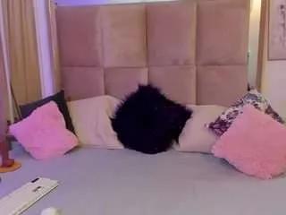 hillaryluxx from CamSoda is Freechat