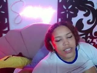 horny-sexy-brunette from CamSoda is Freechat