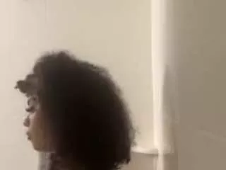 Iluvjuicy247 from CamSoda