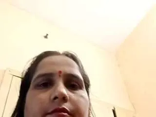 Indianhotty01 from CamSoda