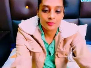 indiannadiaxxx from CamSoda is Freechat