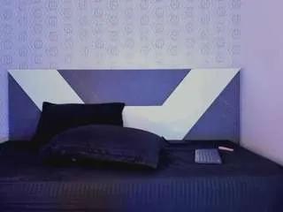 isabella-santamaria from CamSoda is Freechat