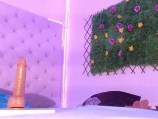 ivone-rose from CamSoda is Freechat