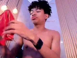 ivone-rose from CamSoda is Freechat