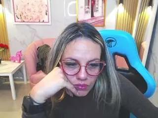 jade-jones-a from CamSoda is Freechat