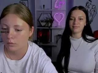 jaklin-meow from CamSoda is Freechat