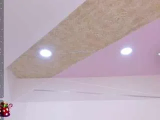 Janneblossom from CamSoda