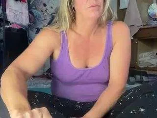 Juiceygash from CamSoda