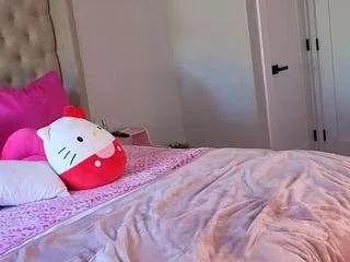 katt-leya from CamSoda is Freechat