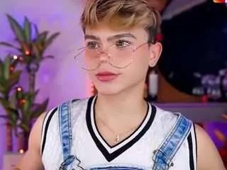 kennyboy-18 from CamSoda is Freechat