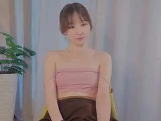 kerikloon from CamSoda is Freechat