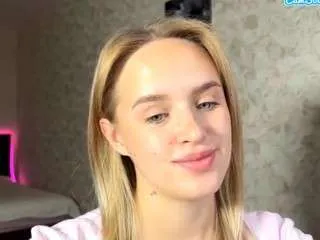 Kieraleeming from CamSoda