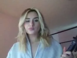 Laceymuler32 from CamSoda