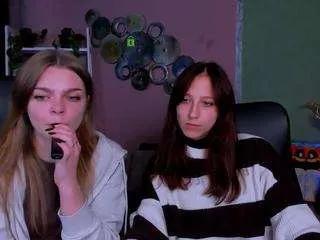 laura-queen from CamSoda is Freechat