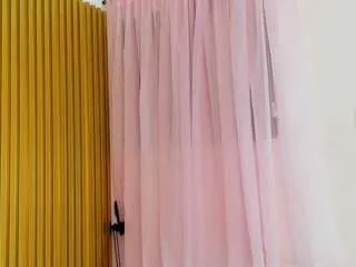 Leahadam from CamSoda