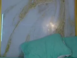 Leahadam from CamSoda