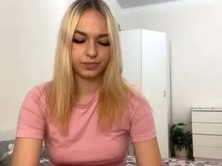 leanapeetoom from CamSoda is Freechat