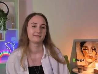 liana-purr from CamSoda is Freechat