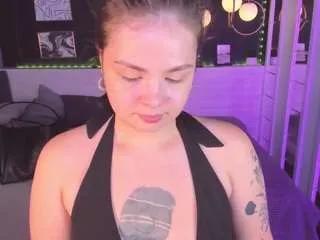 lilacmuse from CamSoda